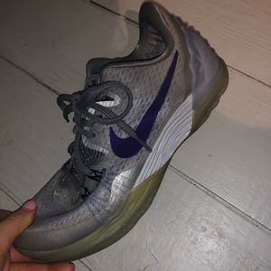 Kobe Nike tennis shoes